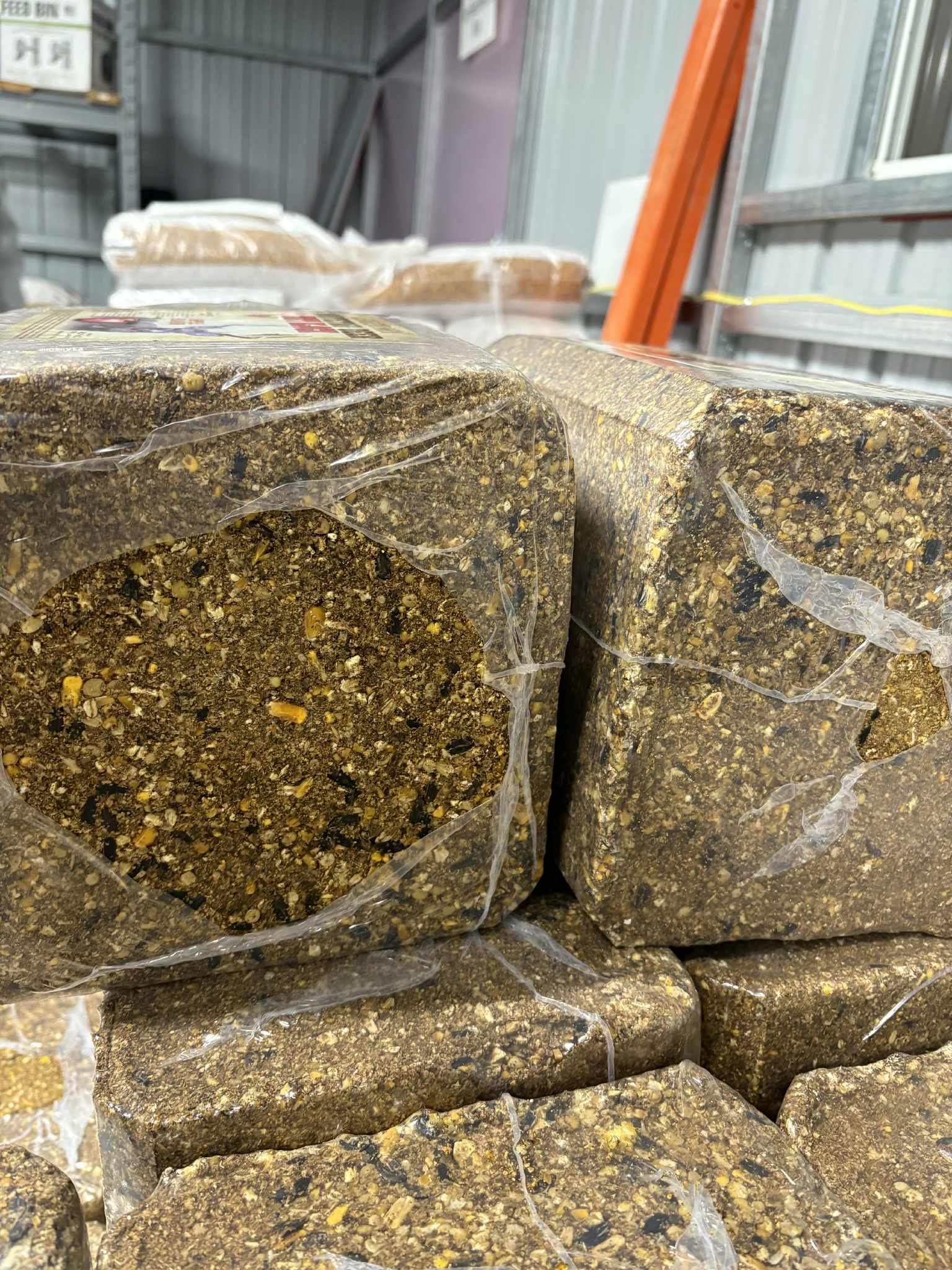 Legendary Whitetail TNT Feed Block - Image 3